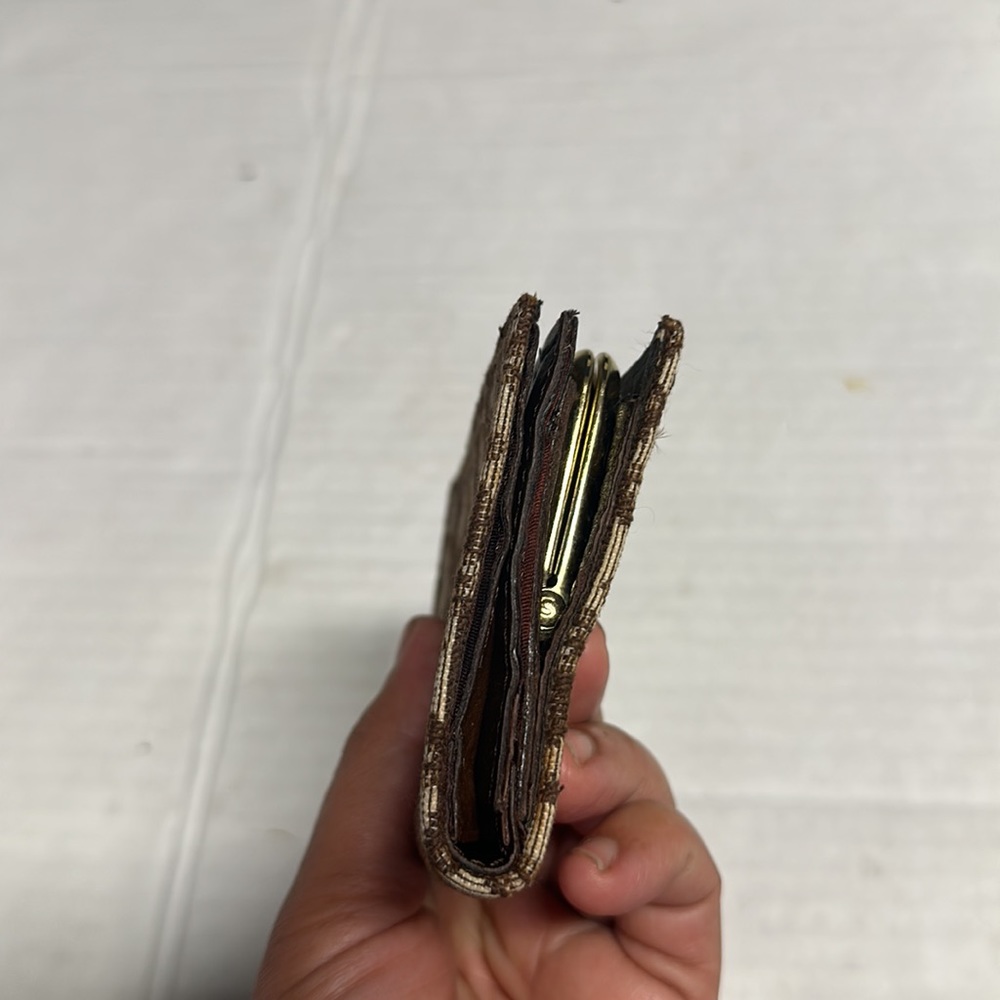 Vintage Christian Dior wallet - Picture 9 of 16